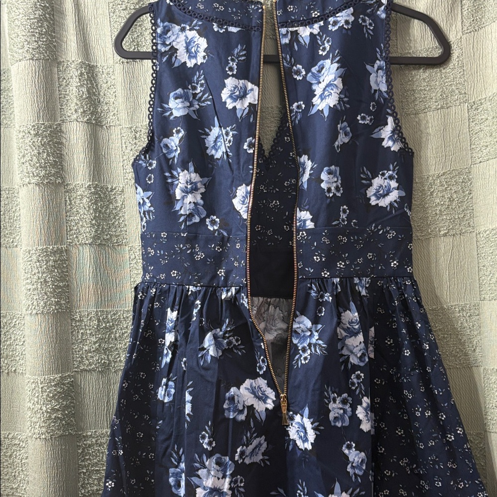 Kate spade Navy Floral Dress with Gold Zipper - Picture 12 of 12